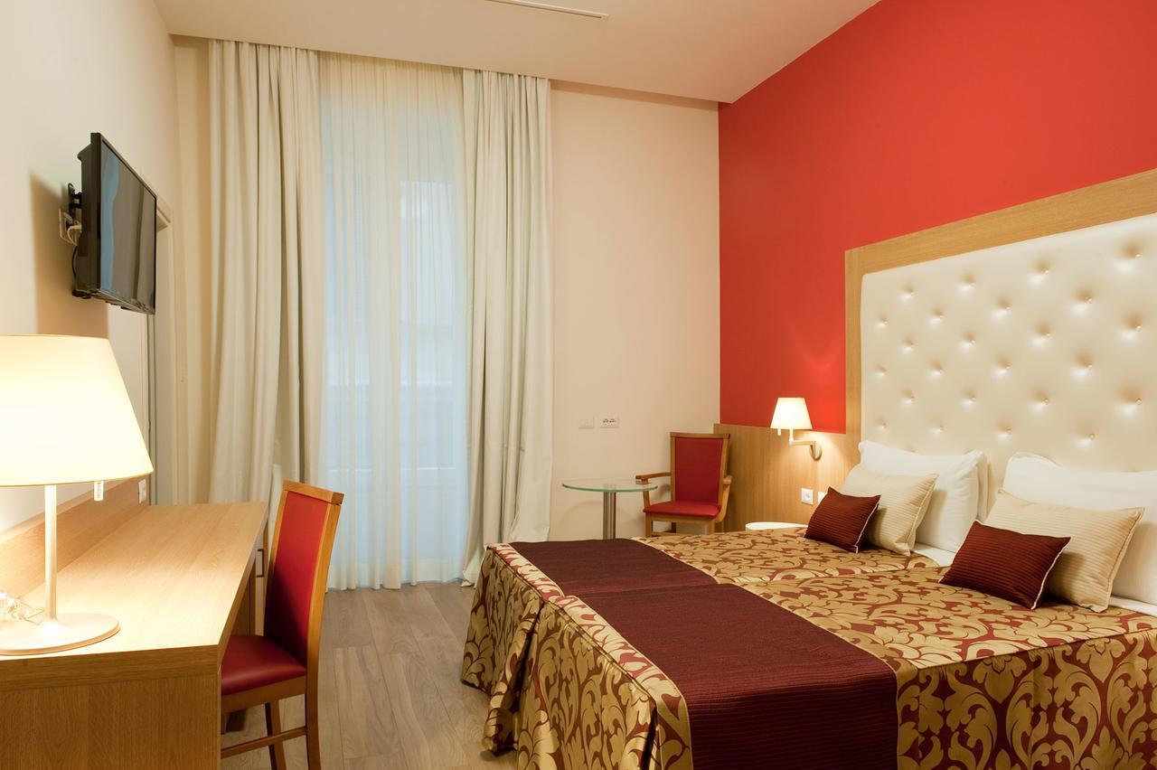 Navona Luxury Guesthouse Roma Ngoại thất bức ảnh