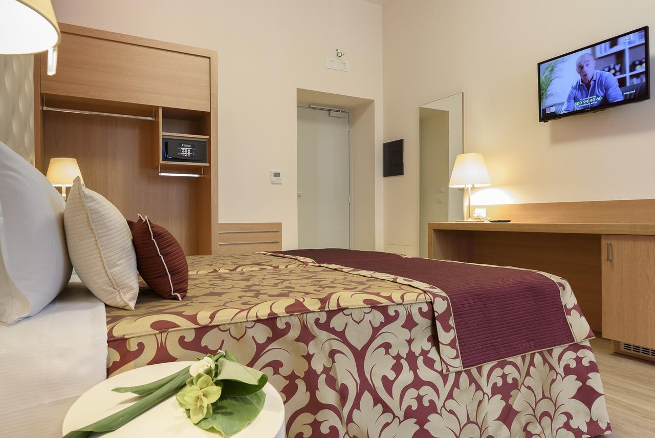 Navona Luxury Guesthouse Roma Ngoại thất bức ảnh